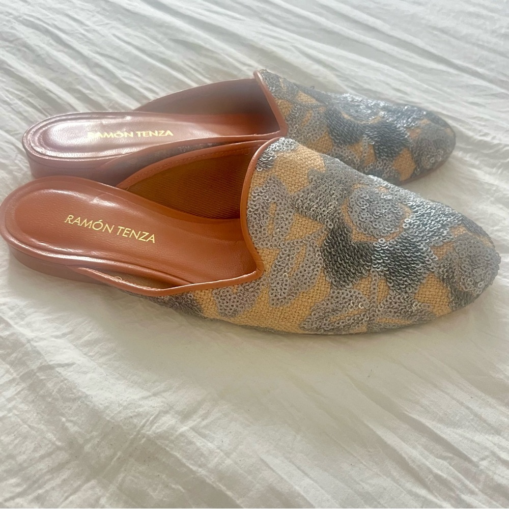 Ramon Tenza Blue Sequin Floral Design Loafers Mules Flats Size 6.5 - Picture 7 of 11